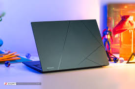 لپتاپ Asus zenbook OLED U